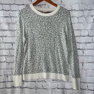 A‎ New Day Crewneck Cheetah Print Sweater Size Large